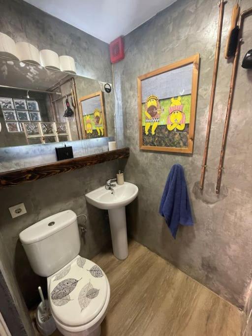 Chic & Practical Studio, 5 Min To Center & Apartment